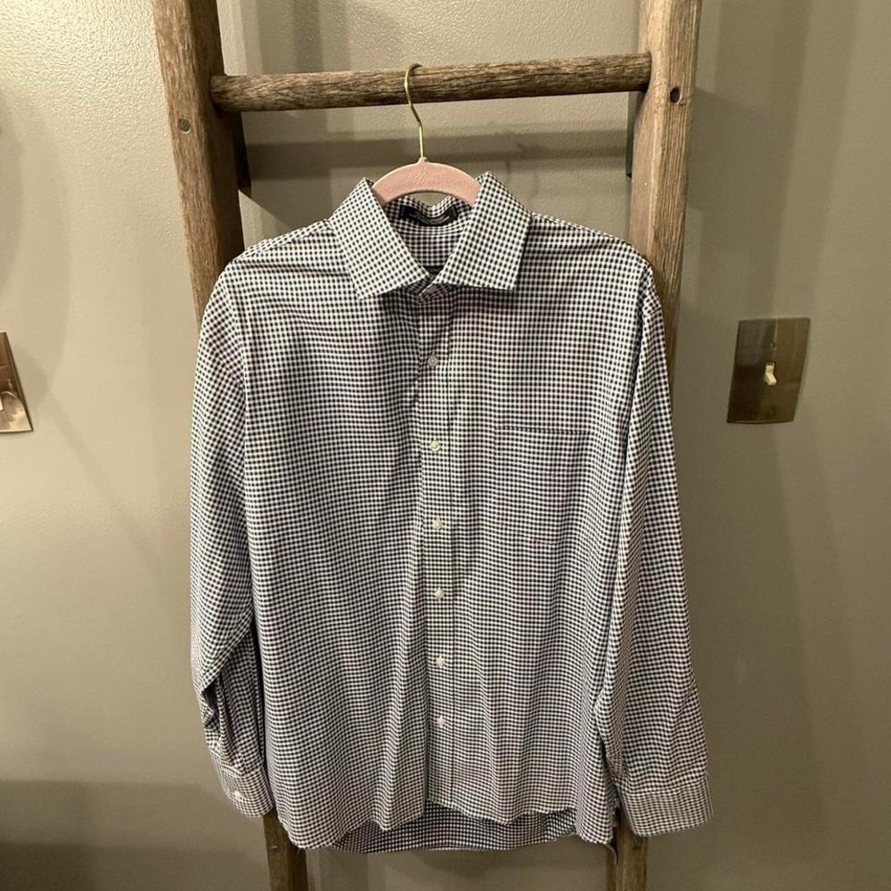 Forsyth of Canada white and navy gingham button up shirt size 16.5, 32/33